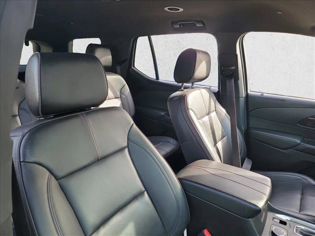 Used 2022 Chevrolet Traverse RS image 15