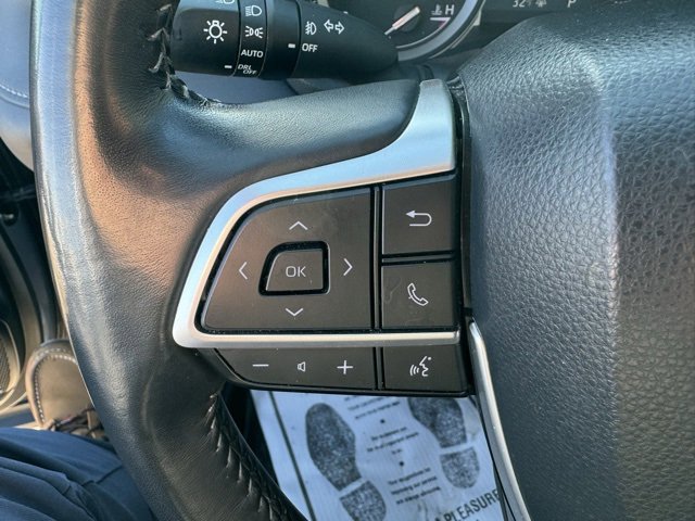 Used 2022 Toyota Highlander XLE image 21