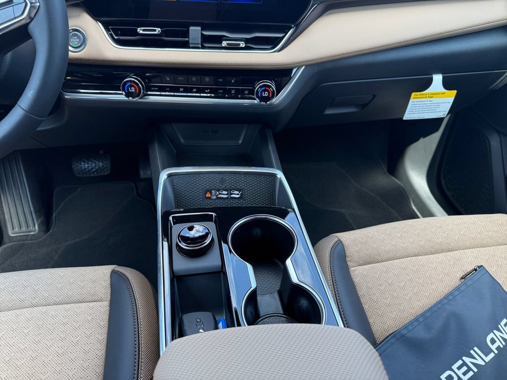 New 2027 Chevrolet Equinox ACTIV FWD image 11