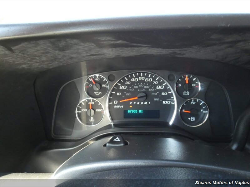 Used 2015 Chevrolet Express 2500 RWD image 22