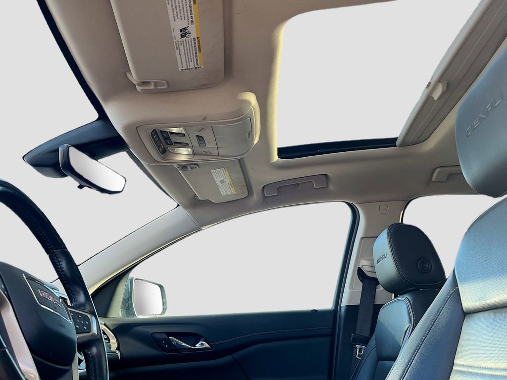 Used 2021 GMC Acadia Denali w/ Denali Ultimate Package image 21