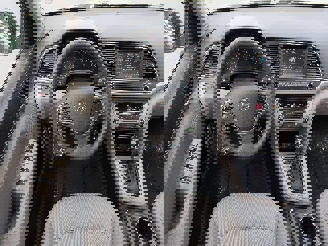 Used 2017 Hyundai Elantra SE image 15