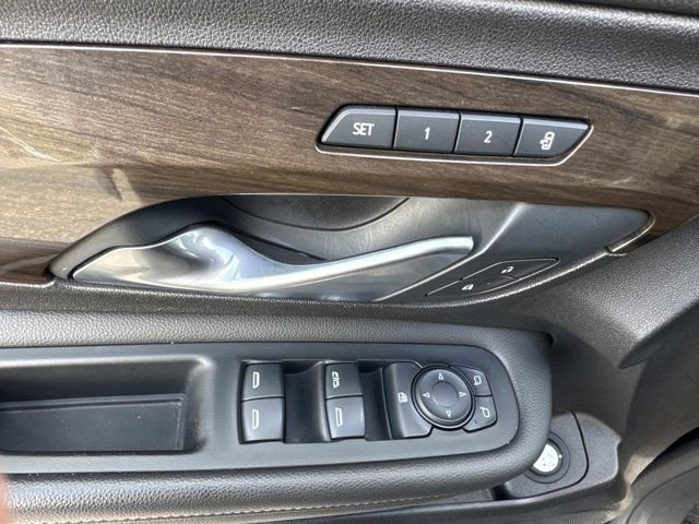 Used 2019 GMC Terrain Denali w/ Driver Alert Package II FWD image 8