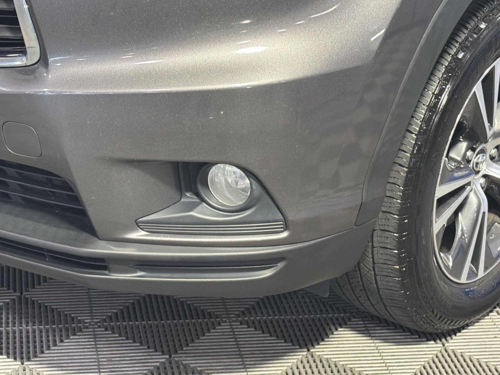 Used 2016 Toyota Highlander XLE image 14