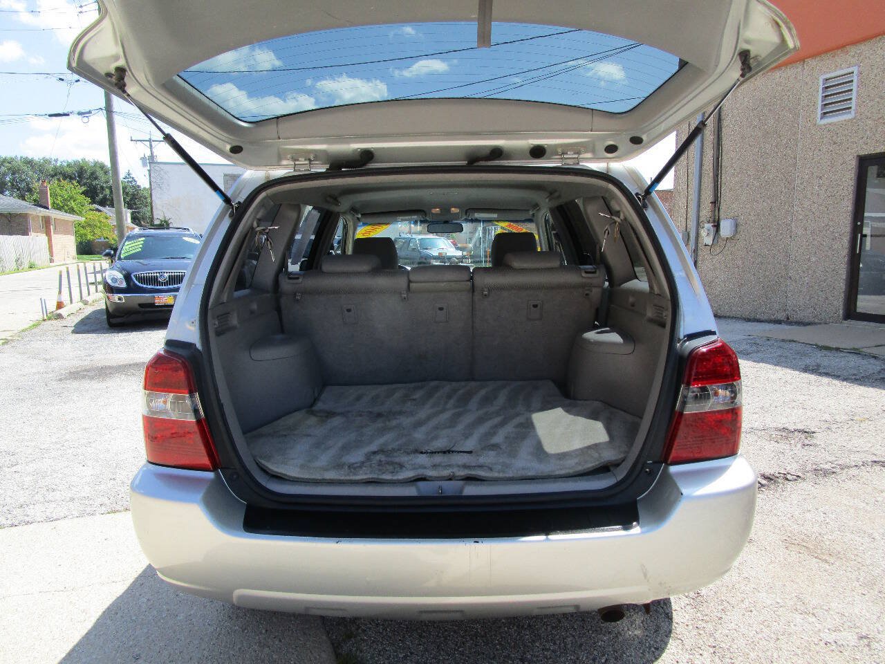 Used 2006 Toyota Highlander 4WD V6 w/ Appearance Pkg image 18