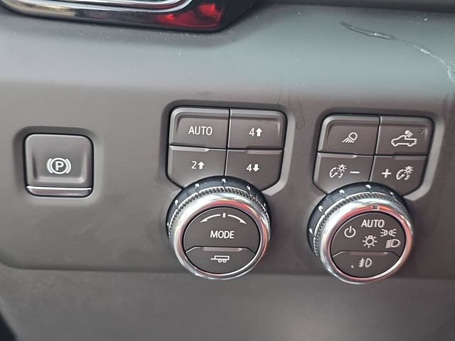 Used 2026 GMC Sierra 1500 AT4 w/ AT4 Premium Package AWD/4WD image 27