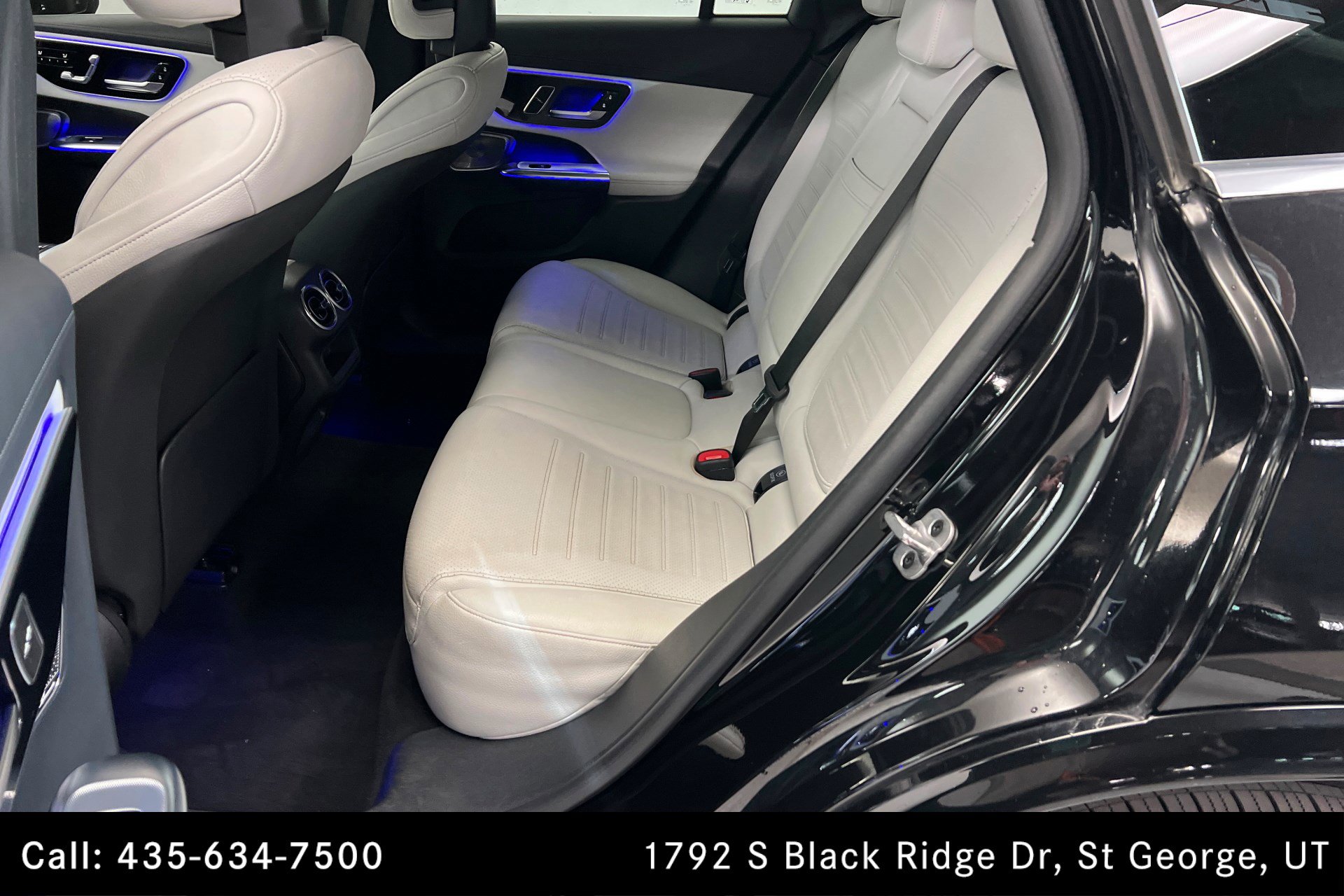 Used 2023 Mercedes-Benz GLC 300 w/ AMG Line image 21