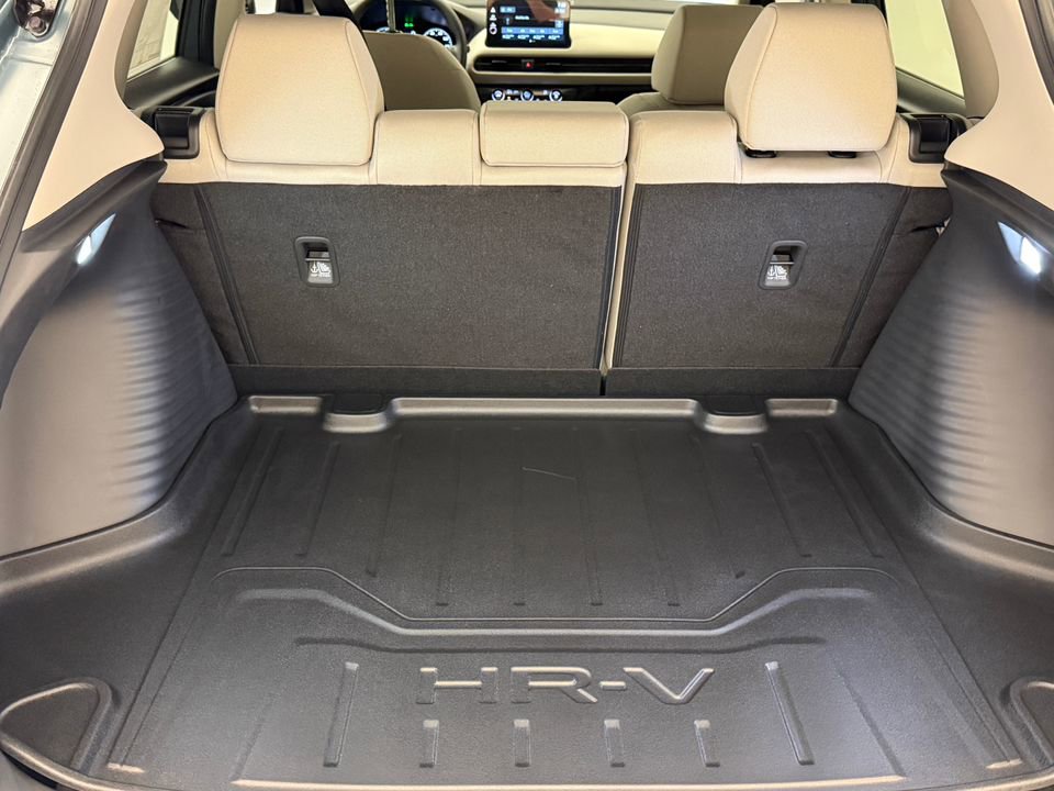 New 2026 Honda HR-V LX image 9