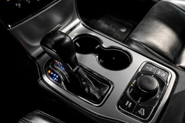 Used 2020 Jeep Grand Cherokee High Altitude AWD/4WD image 23