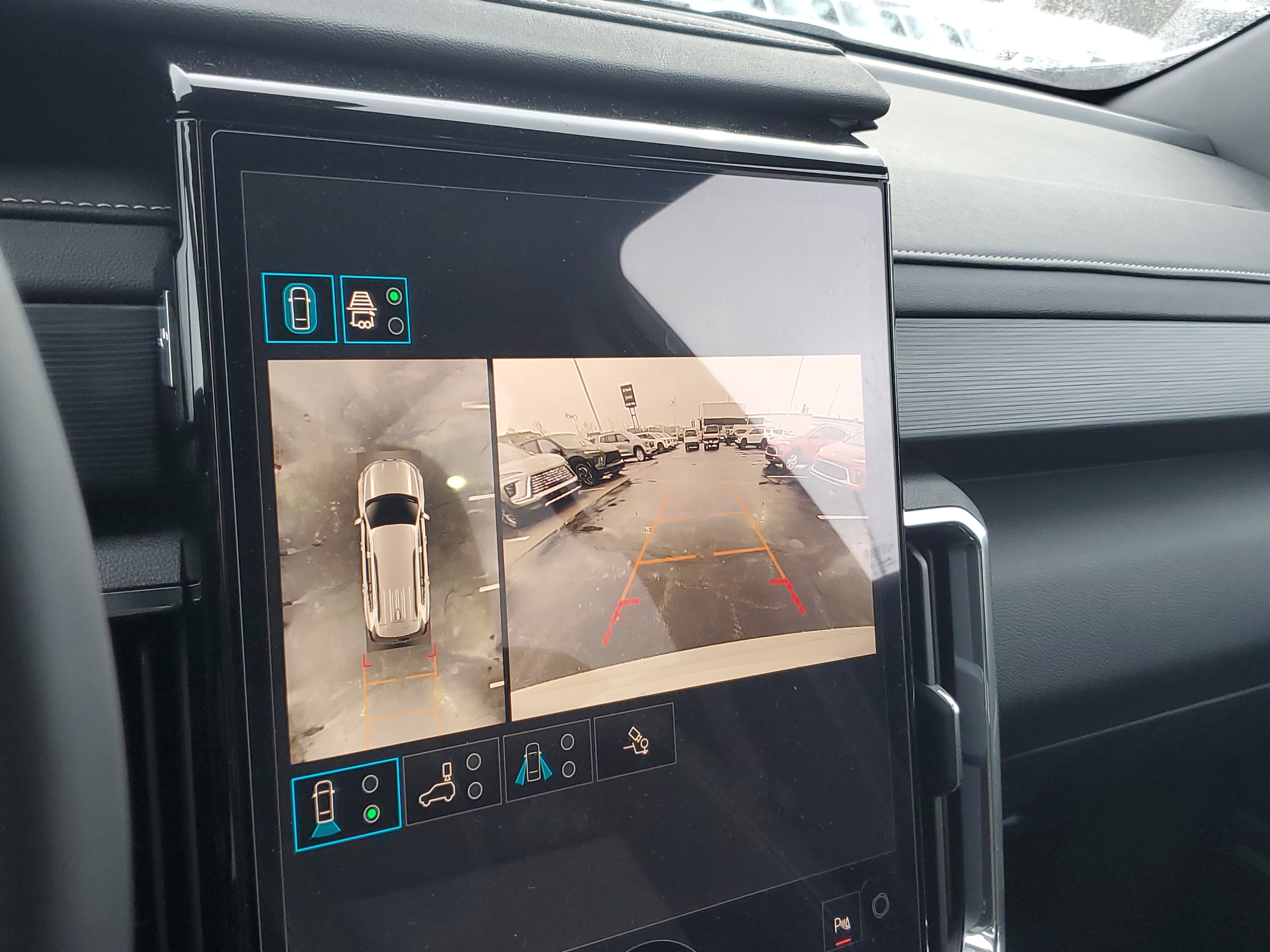 New 2025 GMC Acadia Elevation image 20