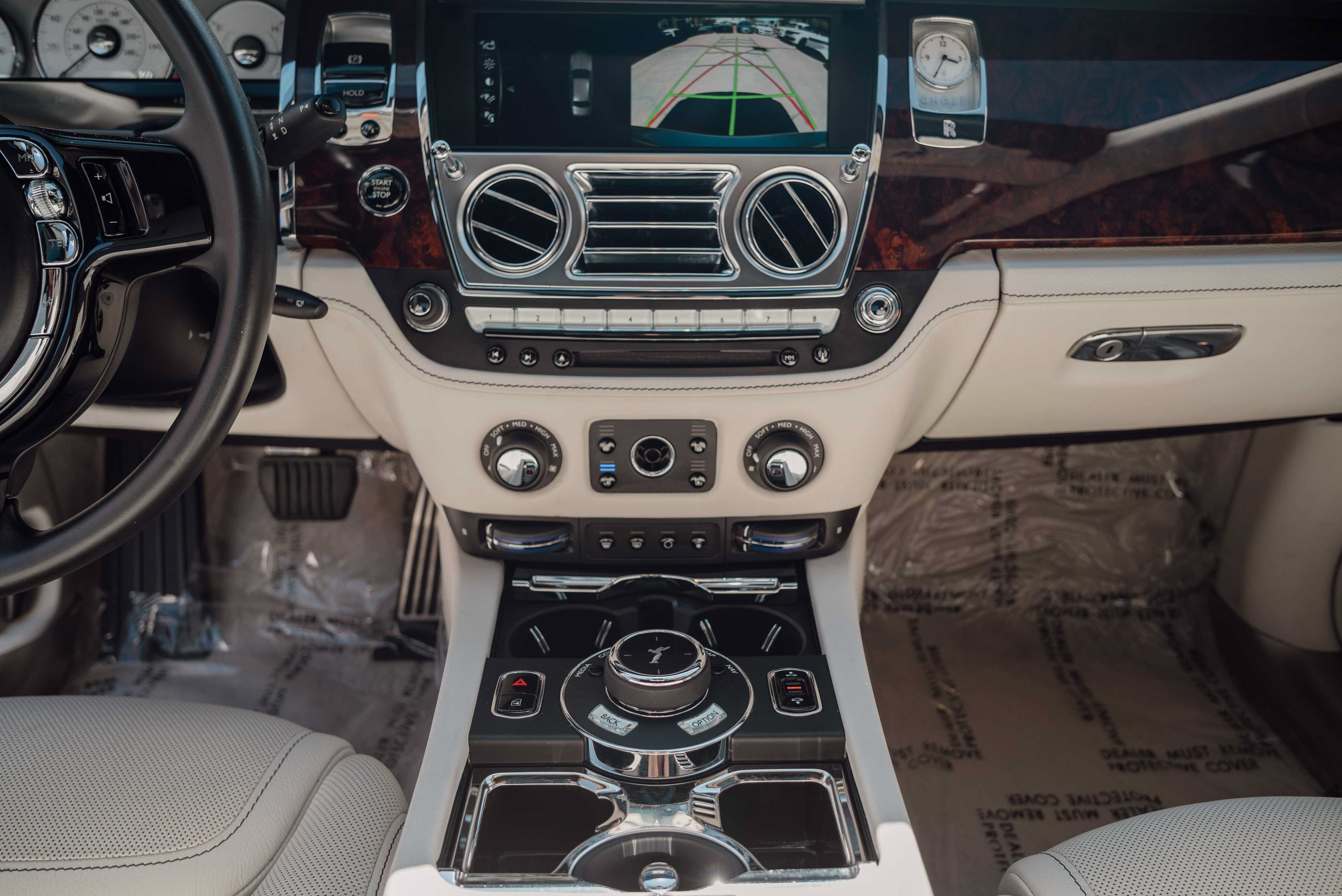 Used 2020 Rolls-Royce Ghost RWD image 11