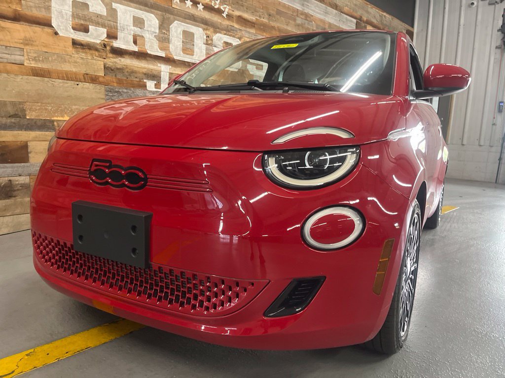 Used 2024 FIAT 500 e (RED) FWD image 7
