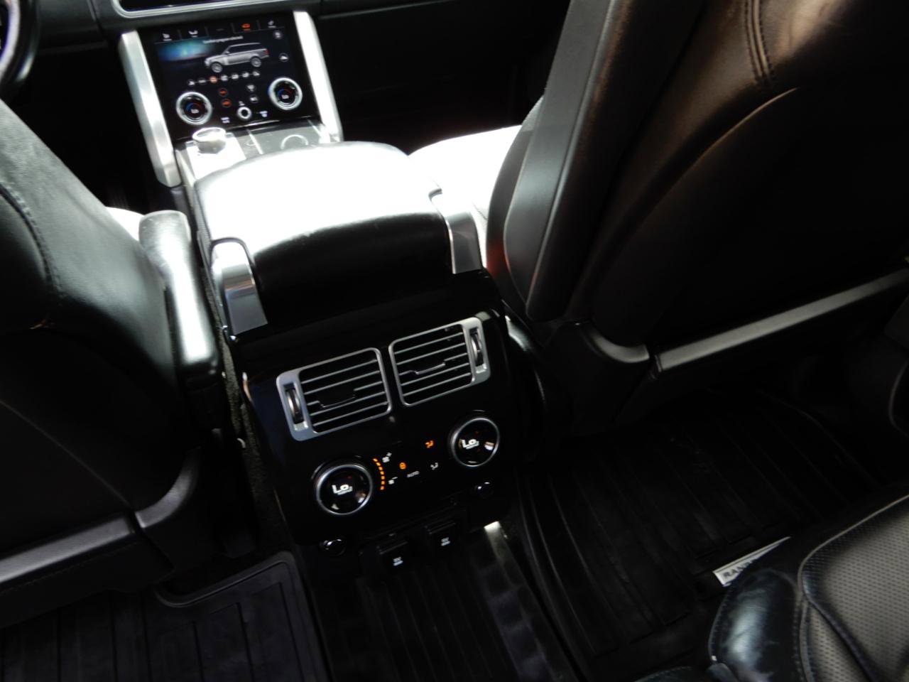 Used 2018 Land Rover Range Rover HSE AWD/4WD image 26