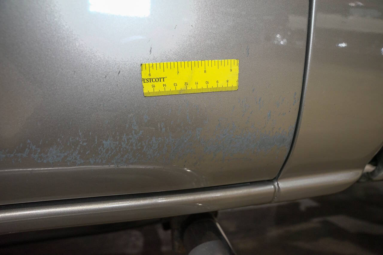 Used 2001 Chevrolet Silverado 2500 4x4 Regular Cab image 35