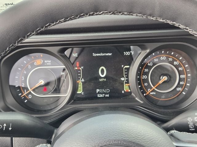 Used 2025 Jeep Wrangler Unlimited Rubicon w/ Safety Group AWD/4WD image 26