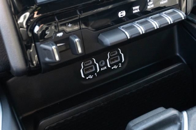 Used 2024 RAM 2500 Laramie w/ Night Edition image 29