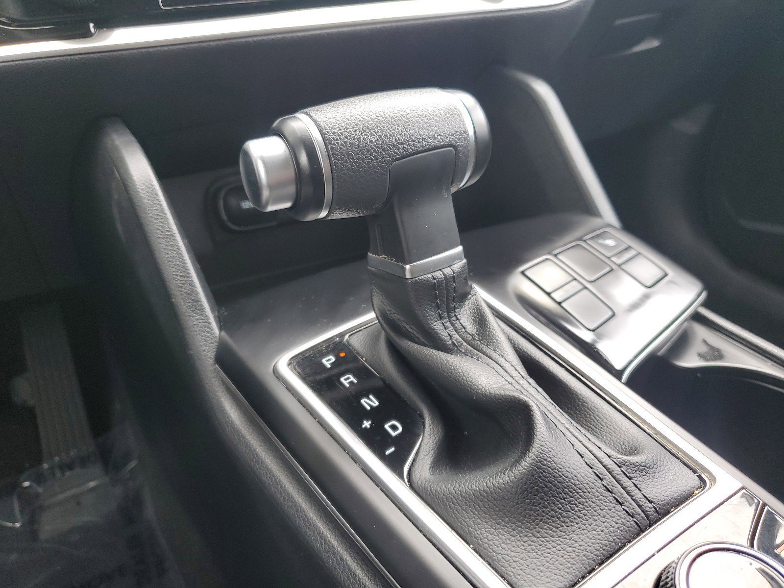 Used 2023 Kia Sportage LX image 24