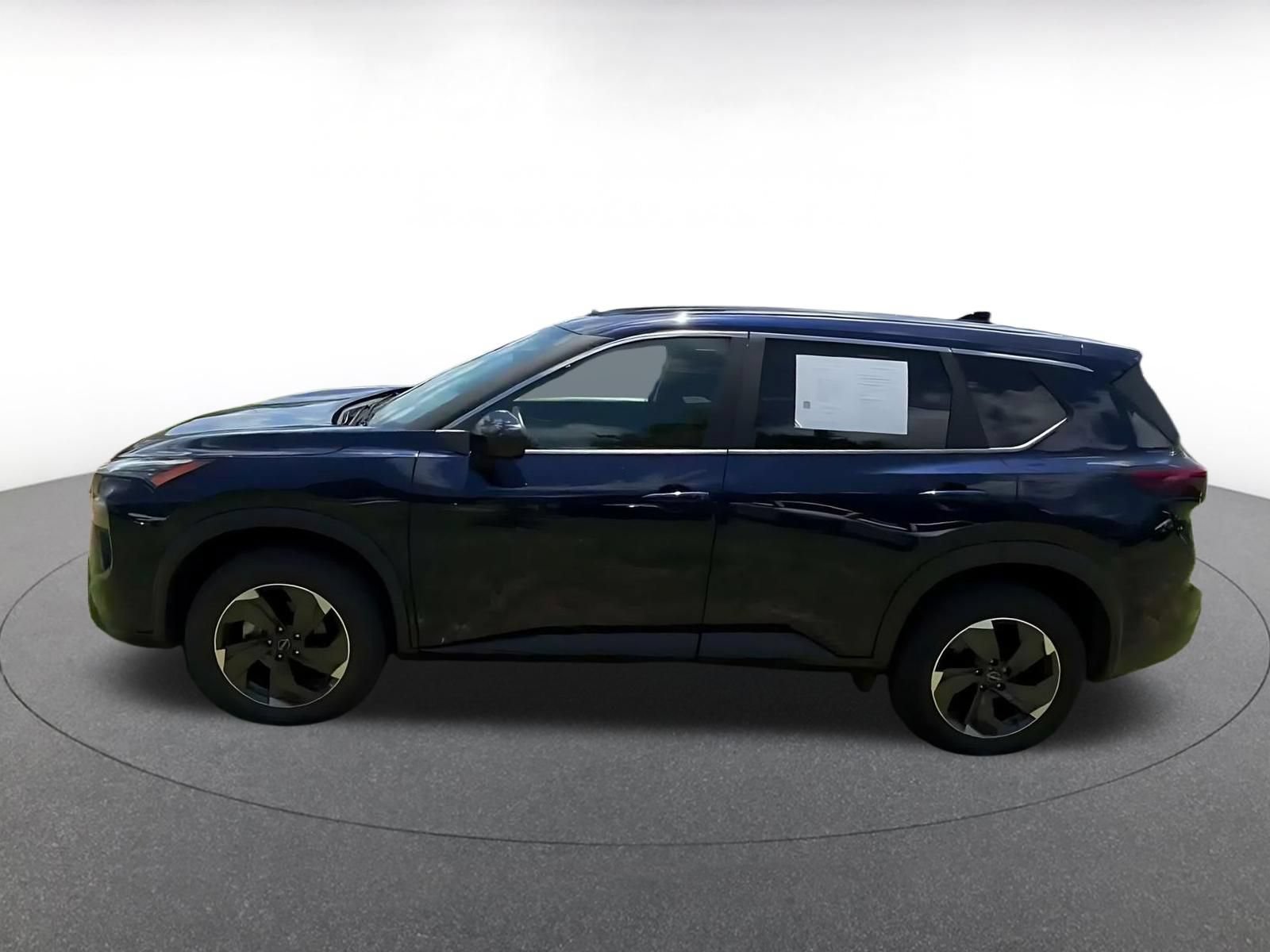 Used 2025 Nissan Rogue SV AWD/4WD image 8