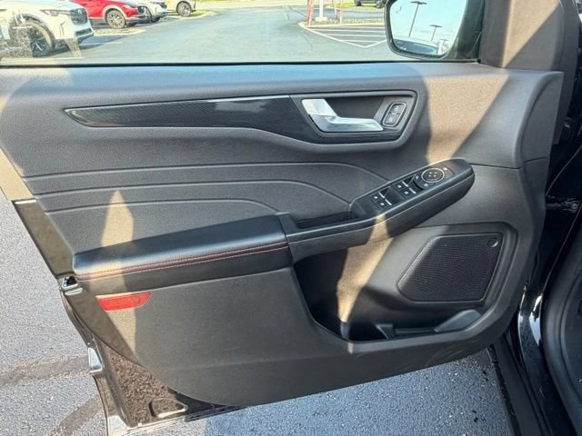 Used 2025 Ford Escape ST-Line FWD image 30