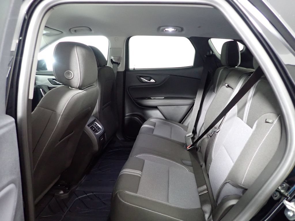New 2026 Chevrolet Blazer LT w/ LPO, Floor Liner Package AWD/4WD image 33