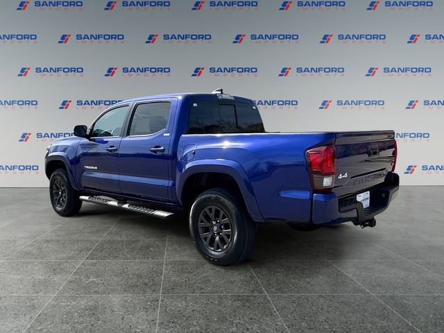Used 2023 Toyota Tacoma SR5 w/ Technology Package image 3