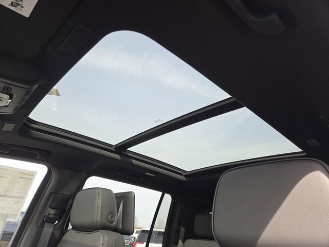 New 2026 GMC Yukon XL Denali w/ Denali Reserve Package image 3