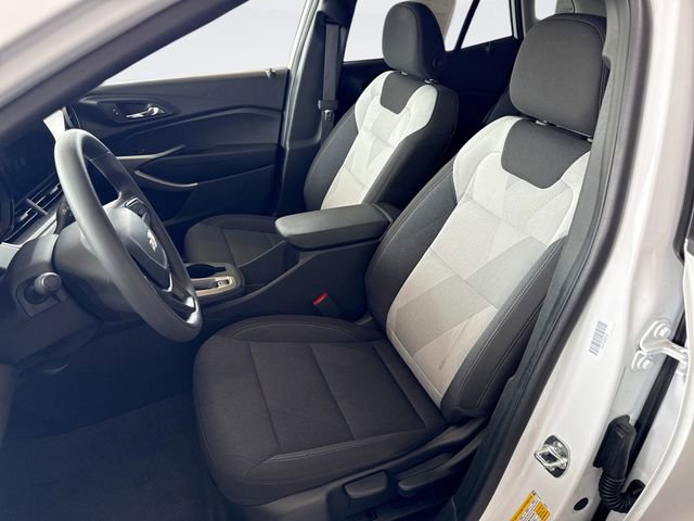 Used 2025 Chevrolet Trax LS image 11