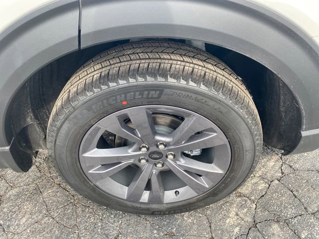 New 2026 Ford Explorer Active w/ Active Comfort Package image 16