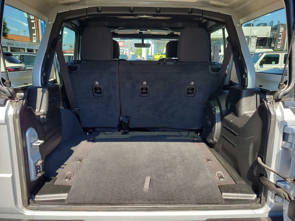 Used 2023 Jeep Wrangler Unlimited Rubicon image 20