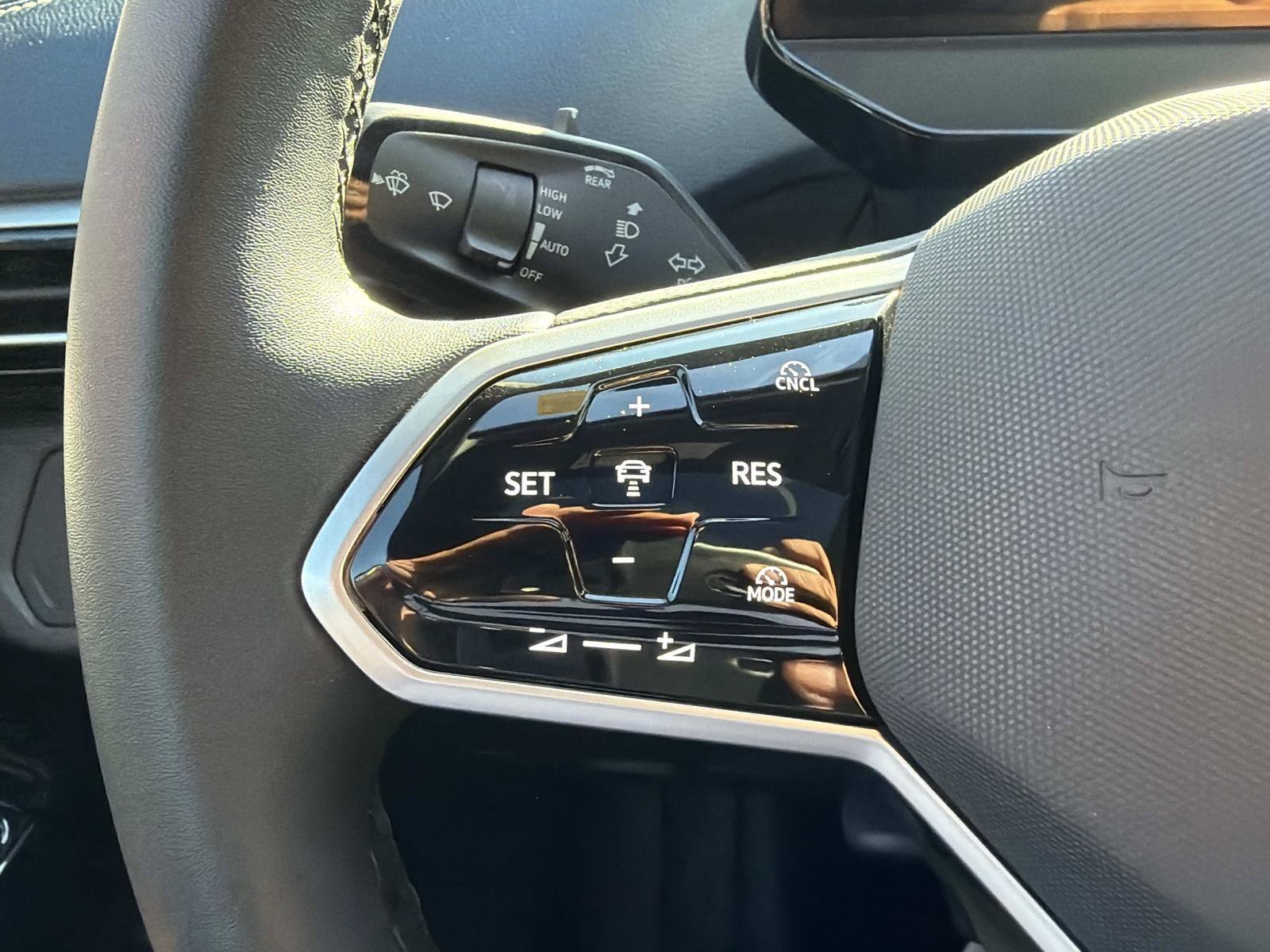 Certified 2025 Volkswagen ID.4 Pro S RWD image 17