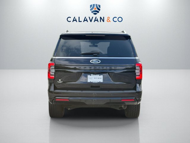 Used 2023 Ford Expedition Limited AWD/4WD image 6