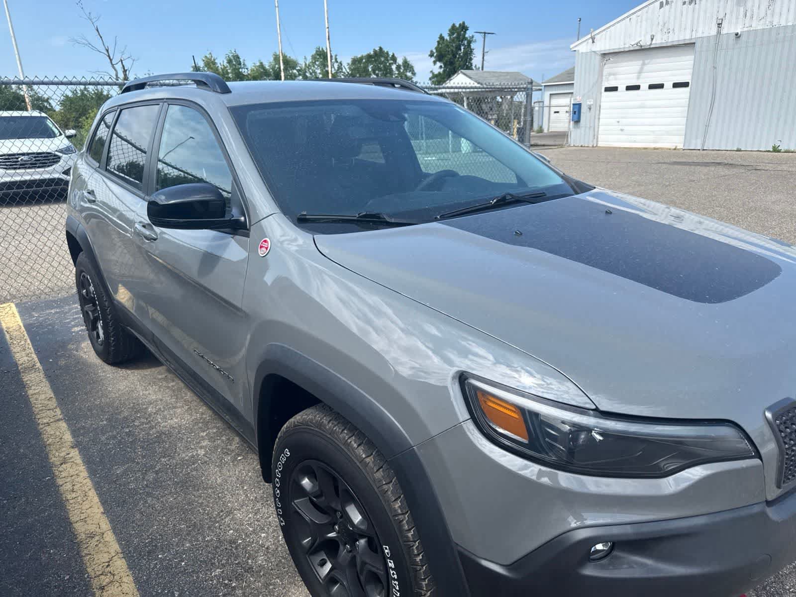 Used 2022 Jeep Cherokee Trailhawk w/ Sound & Nav Group AWD/4WD image 8