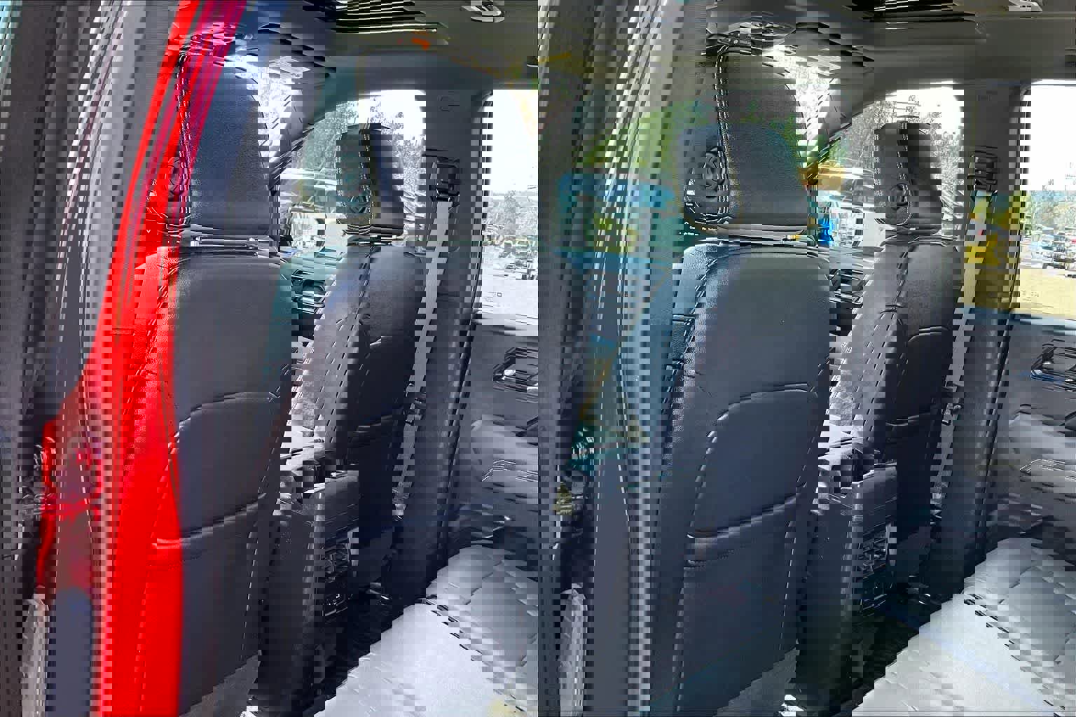 Used 2023 Chevrolet Colorado ZR2 w/ ZR2 Convenience Package III AWD/4WD image 12