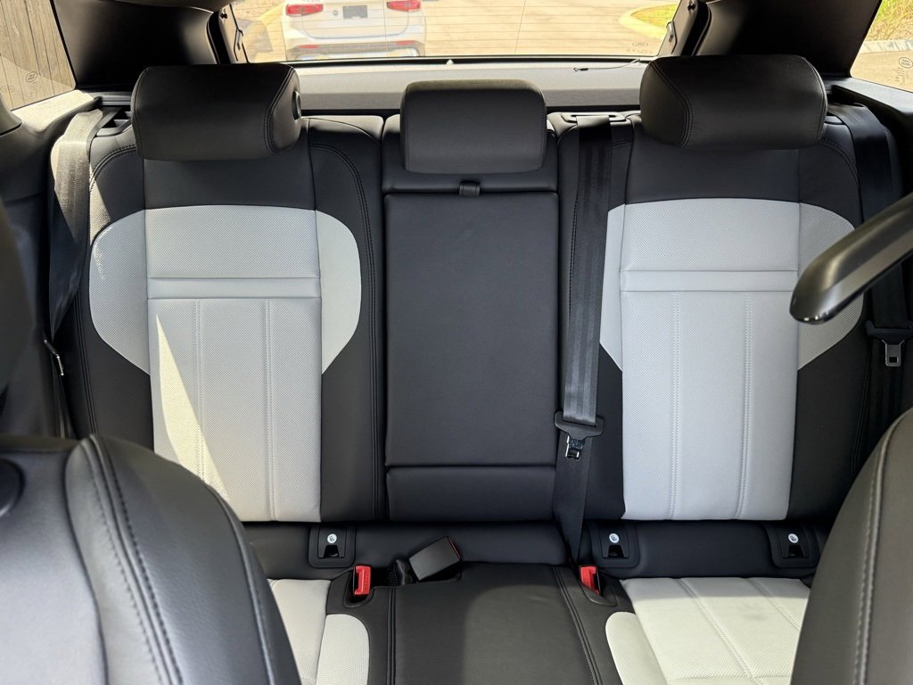 New 2026 Land Rover Range Rover Evoque Dynamic SE image 33