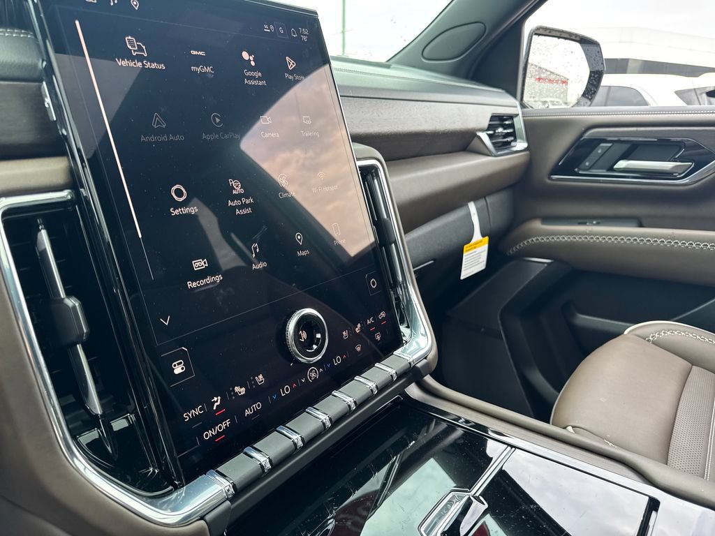 New 2026 GMC Yukon Denali Ultimate w/ LPO, Illumination Package AWD/4WD image 25