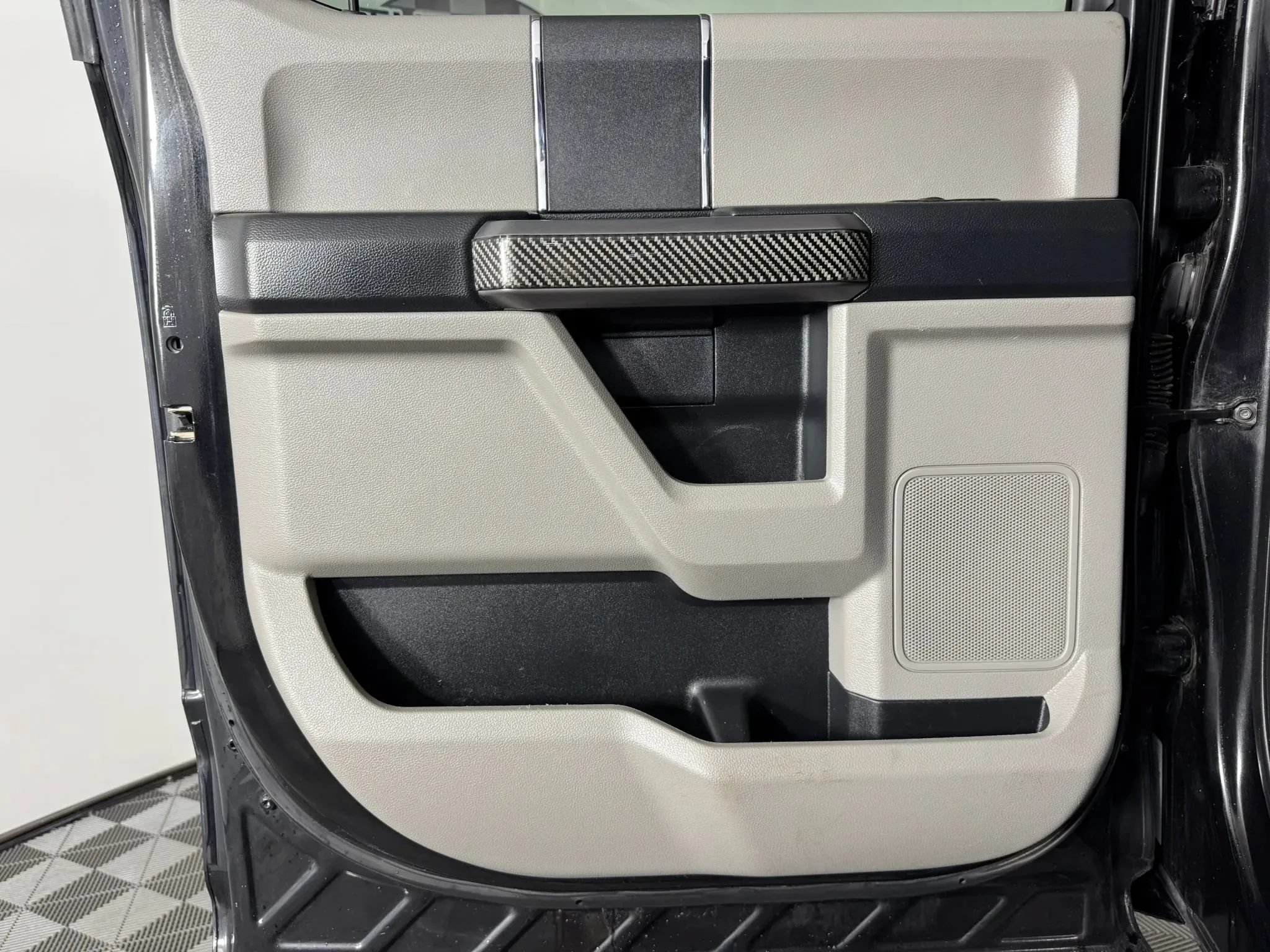 Used 2019 Ford F250 XLT w/ XLT Value Package AWD/4WD image 39