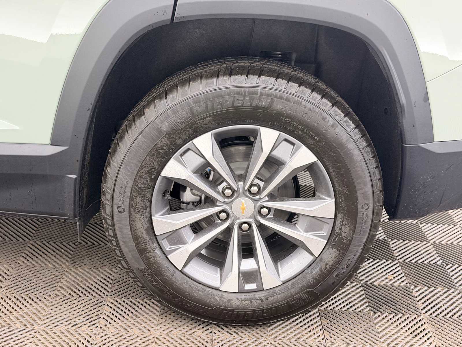 New 2026 Chevrolet Equinox LT w/ Convenience Package II image 13