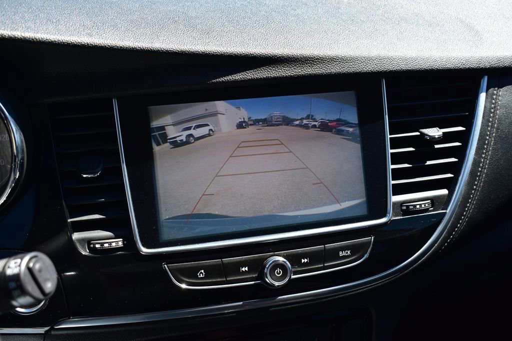Used 2019 Buick Encore Essence FWD image 40