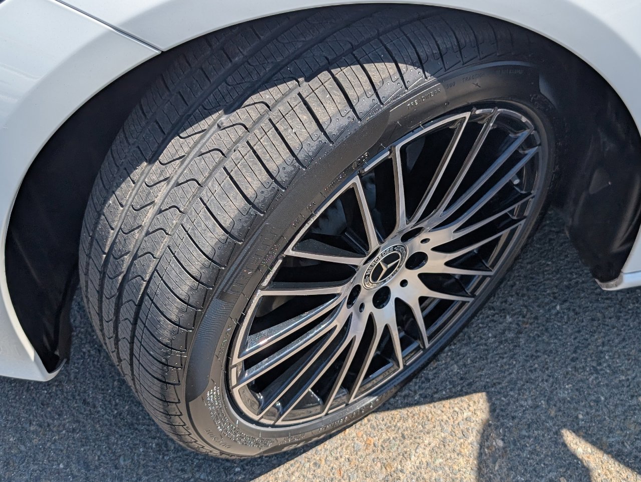 Used 2025 Mercedes-Benz C 300 4MATIC Sedan image 21