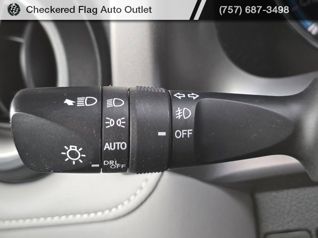 Used 2017 Toyota RAV4 Limited image 31