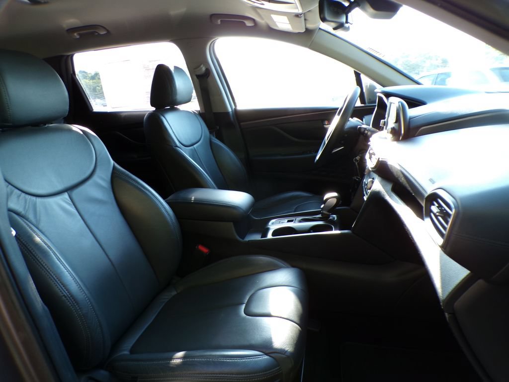 Used 2020 Hyundai Santa Fe SE AWD/4WD image 15
