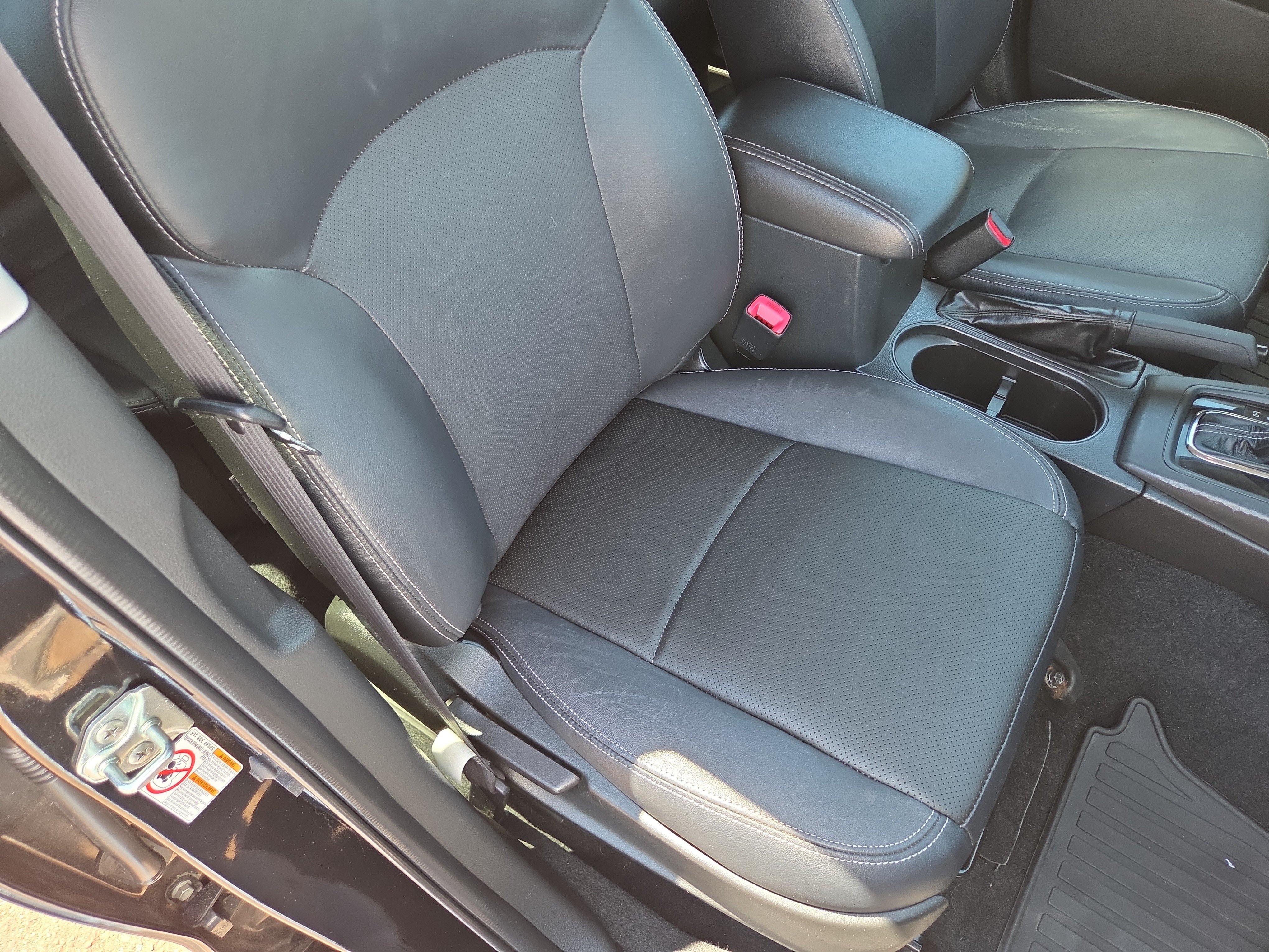 Used 2015 Subaru Forester 2.5i Touring AWD/4WD image 16