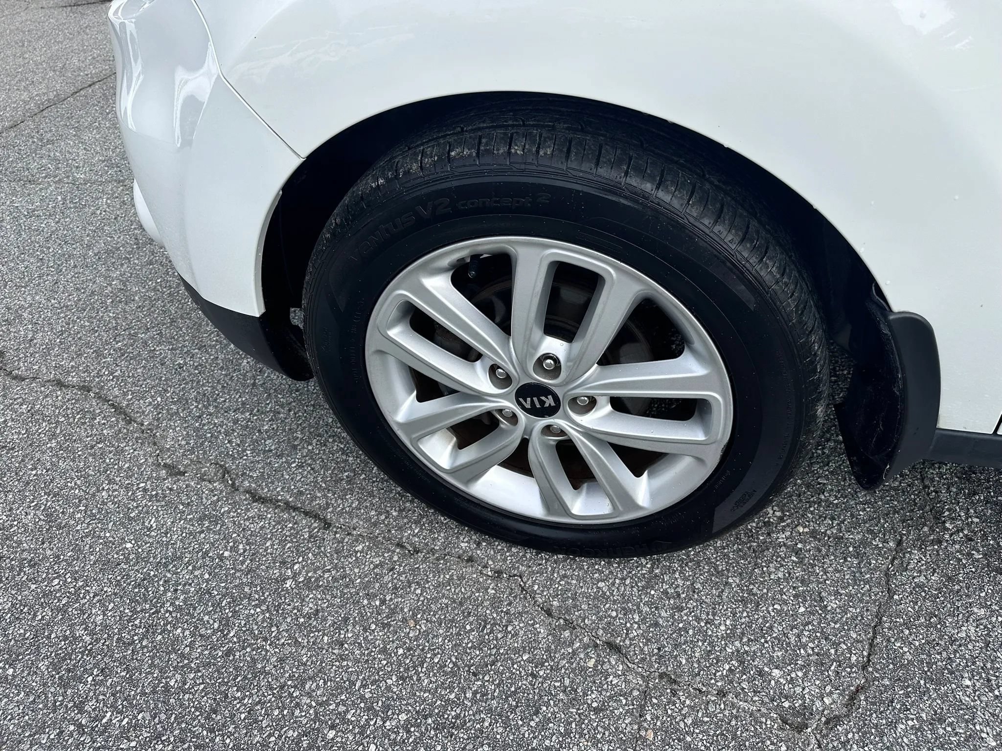 Used 2019 Kia Soul + FWD image 10