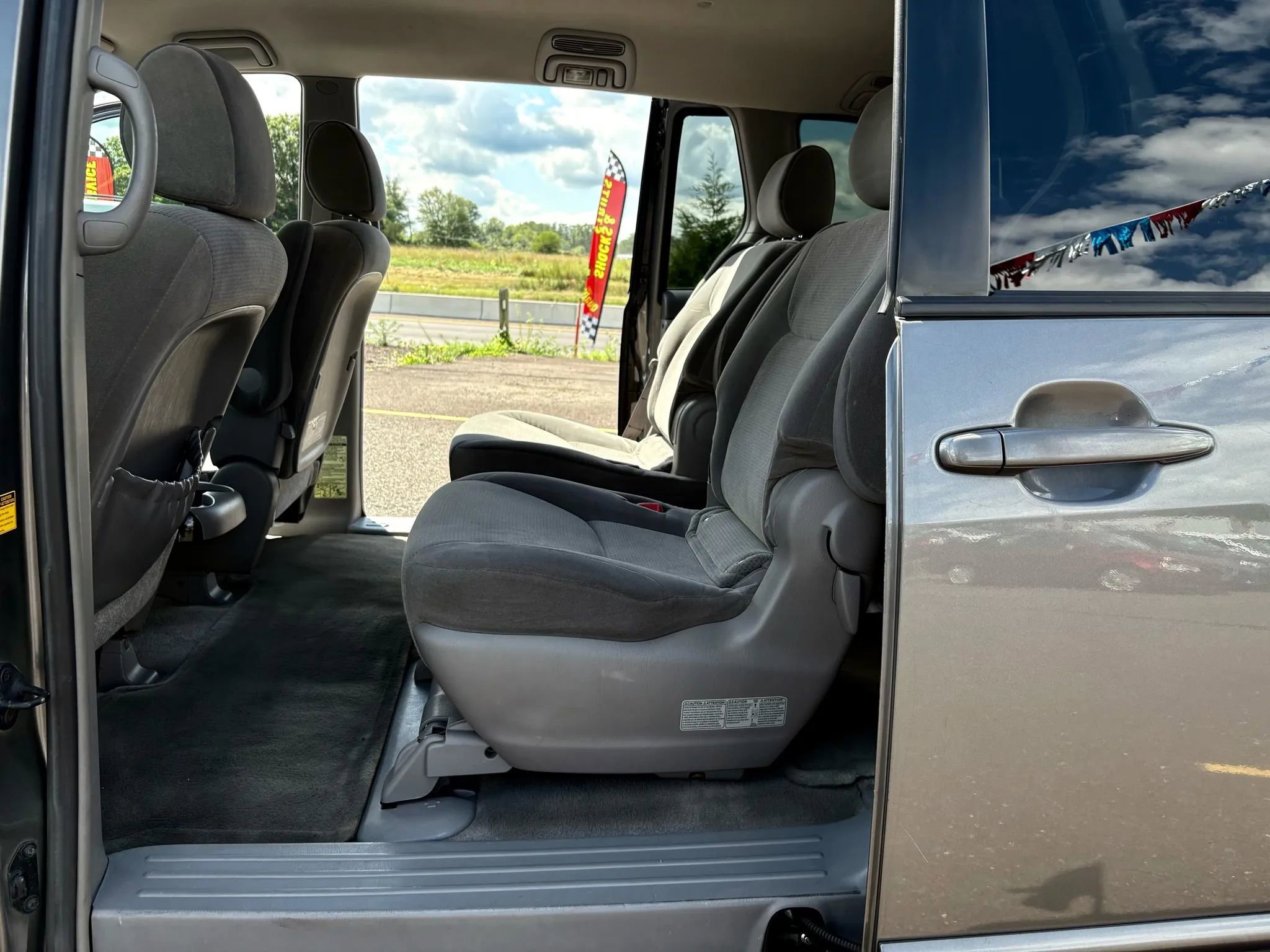 Used 2005 Toyota Sienna LE image 16