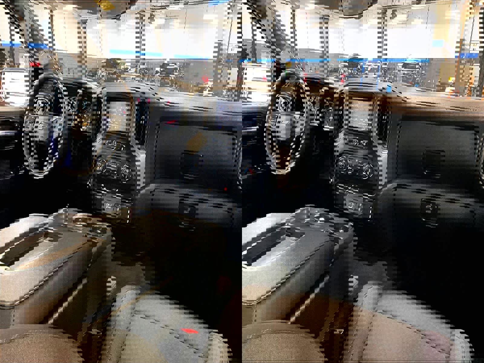 Used 2023 Chevrolet Silverado 1500 Custom image 14