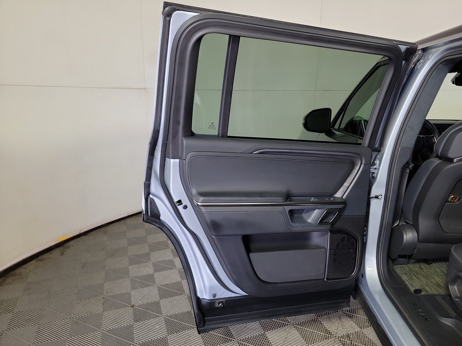 Used 2024 Rivian R1S Adventure Quad AWD/4WD image 17