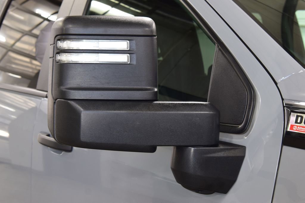 Used 2025 GMC Sierra 3500 Pro w/ Convenience Package image 12