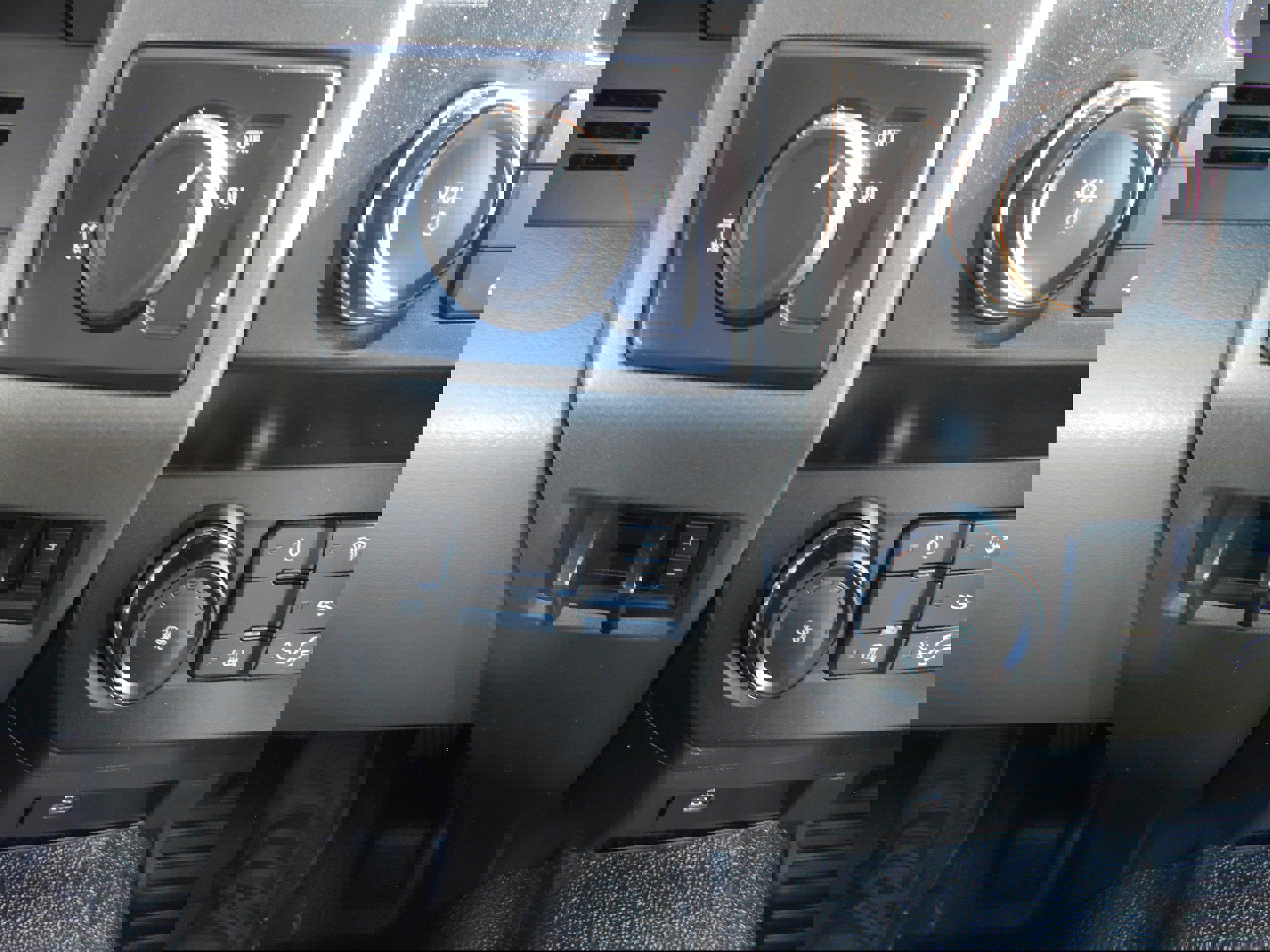 Used 2021 Ford F350 XL w/ Power Equipment Group image 11