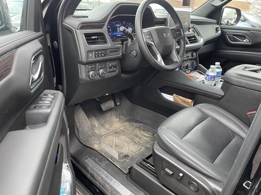 Used 2023 Chevrolet Suburban Z71 w/ Off-Road Capability Package image 9