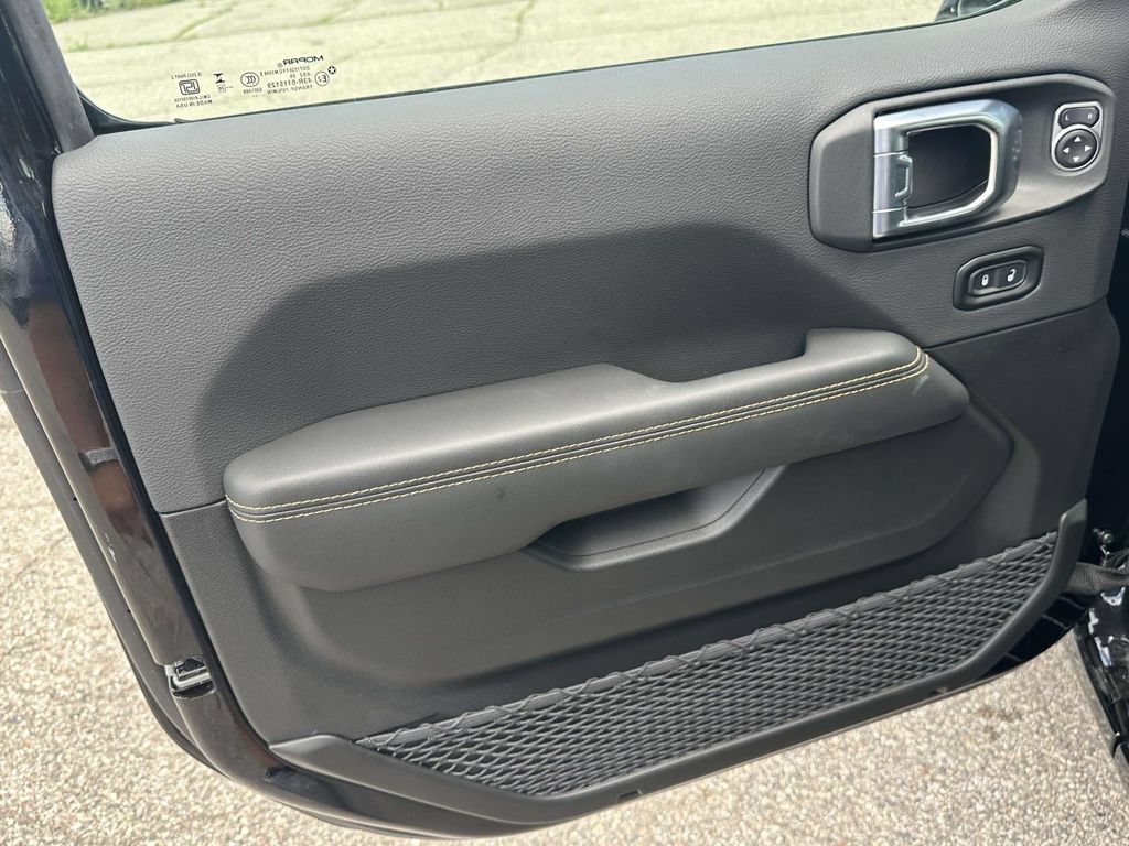 New 2026 Jeep Gladiator Sport AWD/4WD image 12